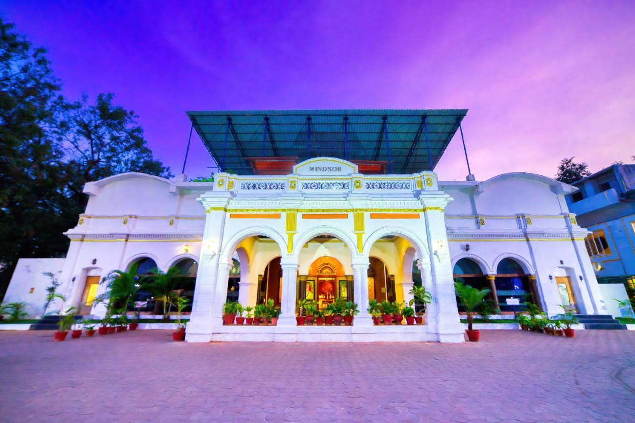 โรงแรมวินด์เซอร์ คาสเซิล ซาเลม ภายนอก รูปภาพ